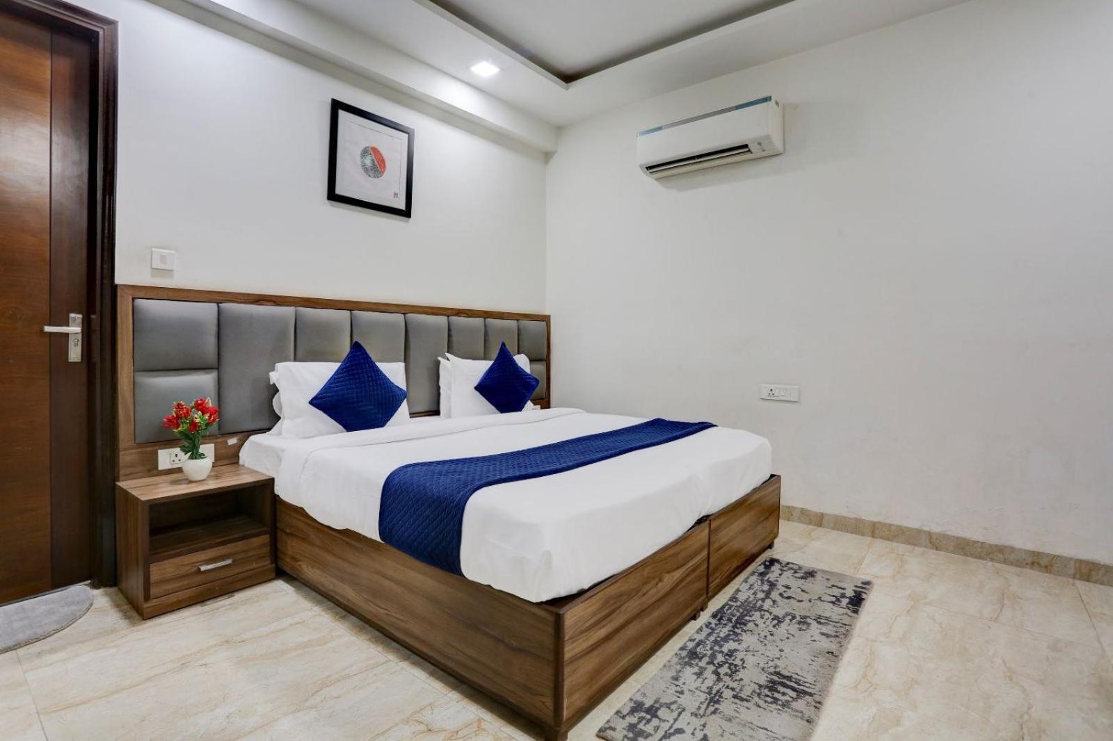 Hotel Greysky Medicity غورغاون المظهر الخارجي الصورة