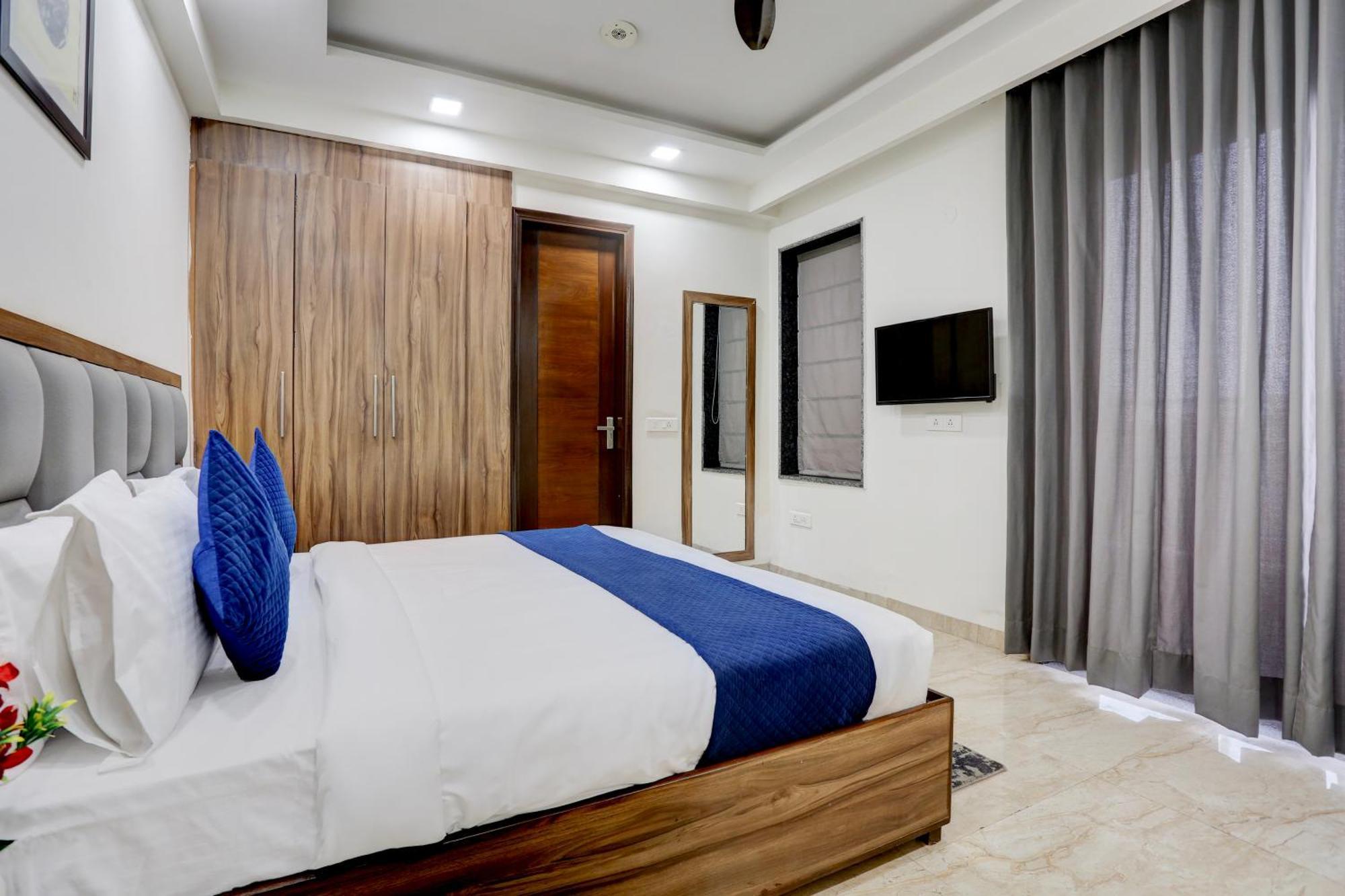 Hotel Greysky Medicity غورغاون المظهر الخارجي الصورة