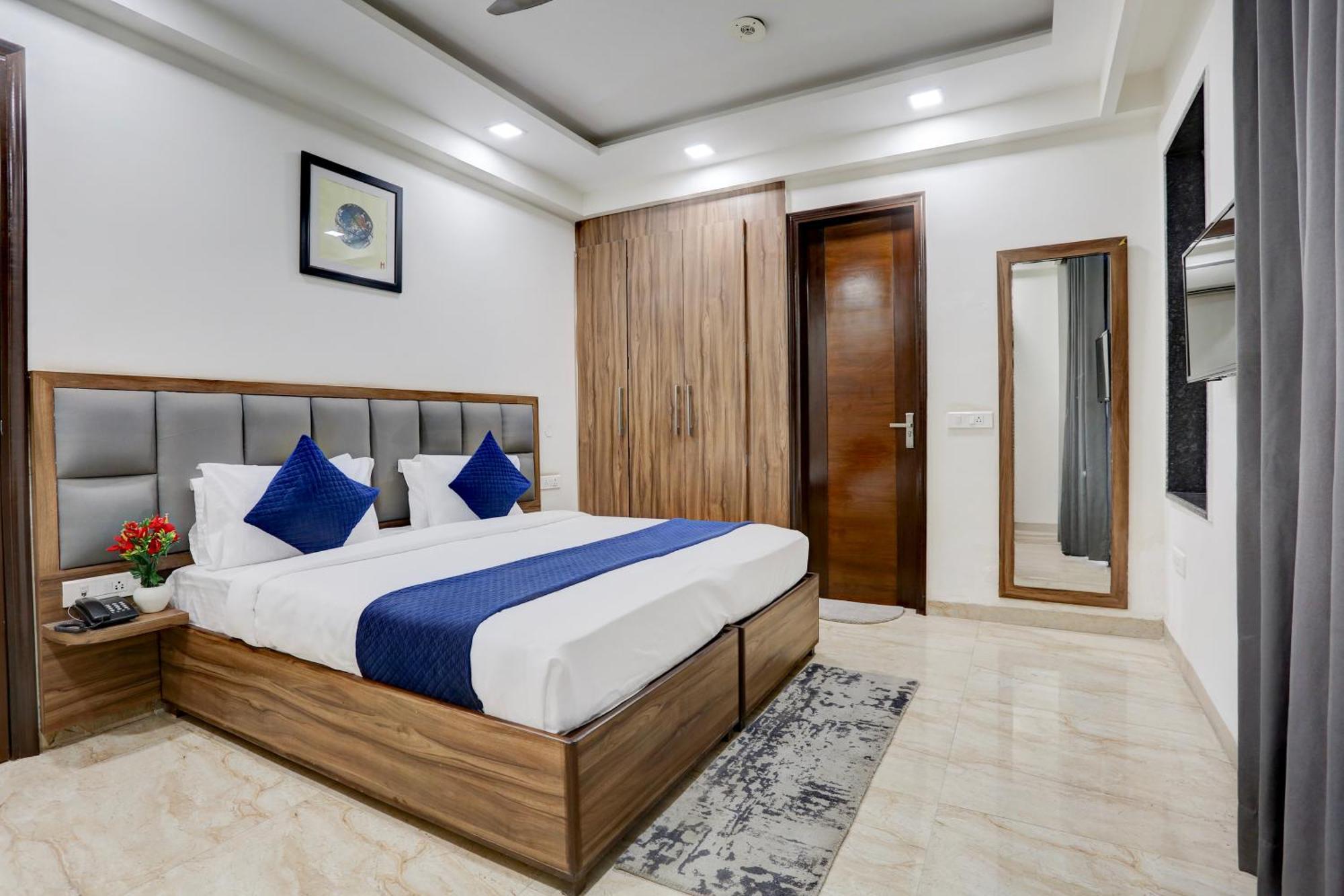 Hotel Greysky Medicity غورغاون المظهر الخارجي الصورة