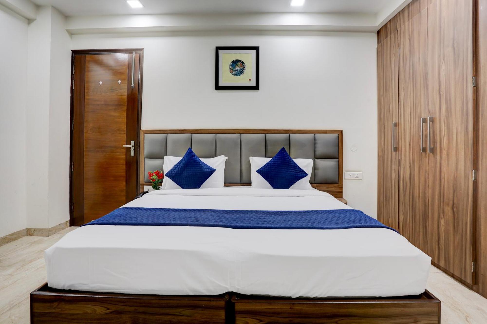 Hotel Greysky Medicity غورغاون المظهر الخارجي الصورة
